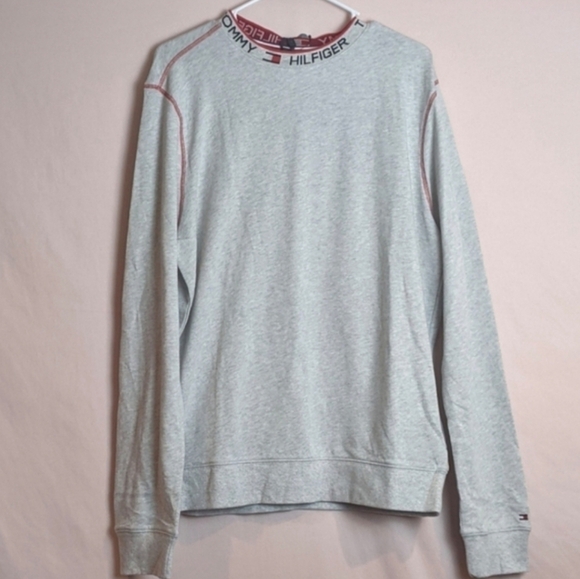 Tommy Hilfiger Ice Gray Long Sleeve Crew Neck Pullover Sweatshirt - Picture 1 of 9